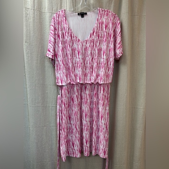 INC/ Woman’s/ NWT/ Printed V-Neck Mini Dress, Created for Macy's/ size XL - Picture 2 of 9